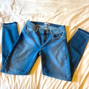 Paige “Verdugo Crop”